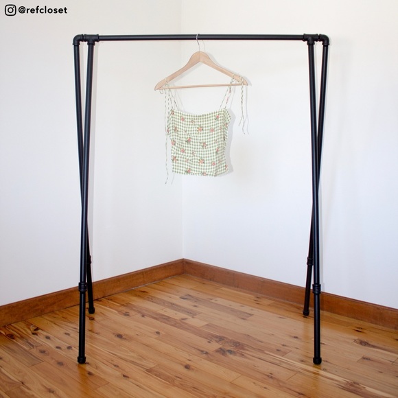 Reformation Lupe Top (Patio) - Picture 2 of 4